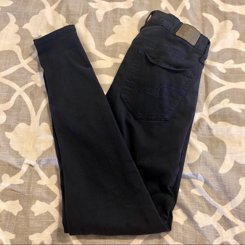 AE Super Stretch High-Waisted Jegging in Navy